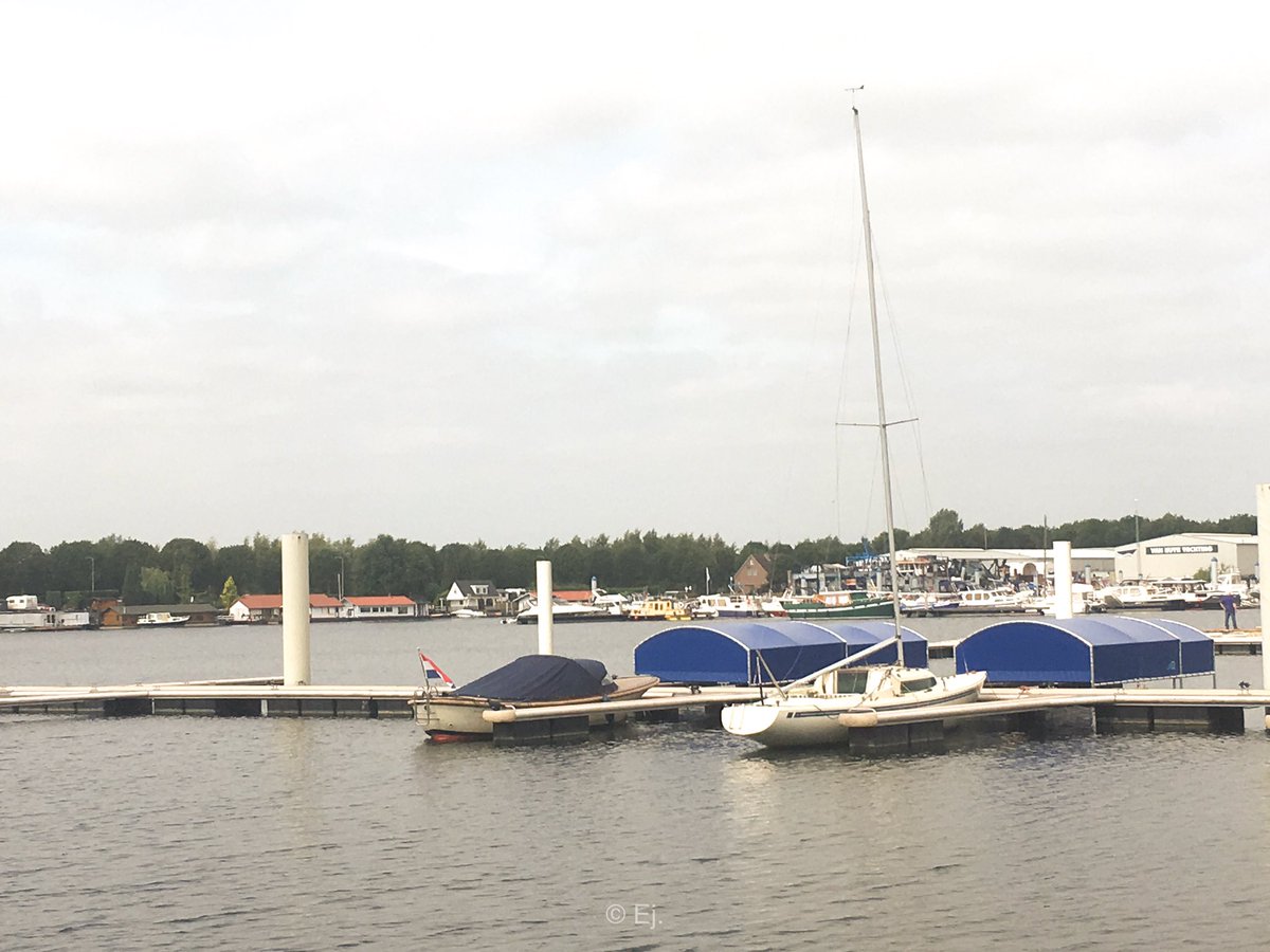TripleFabrics's tweet photo. β https://t.co/iKm2cNLHit
Jachthaven Schippersdock zeer tevreden met de levering van deze twee grote boothuizen #boothuizen β #jachthaven β #watersport π https://t.co/gkv5tmmomq