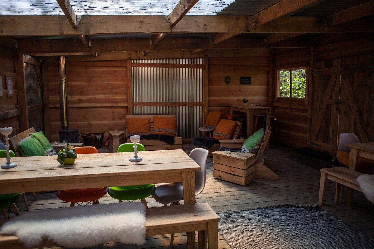Glampsites's tweet photo. Take a digital detox @cosyundercanvas. Switch off, unwind and re-connect with nature in one of their off-grid, luxurious #glamping domes set in the Welsh woodlands. Book here: https://t.co/S5y0NugauX @visitwales #glampsites #ecofriendly #glampingdome https://t.co/6oj4ZQEYyj