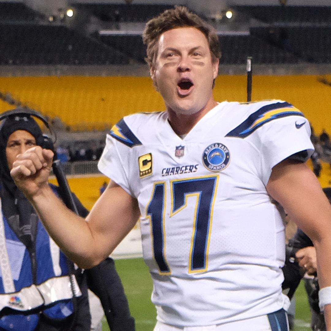 SportsCenter's tweet photo. The Chargers' victory over the Steelers was Philip Rivers' 7th comeback win after trailing by 16+ points.

That ties Peyton Manning for the most in NFL history. (via @EliasSports) https://t.co/yyoSkREH8d