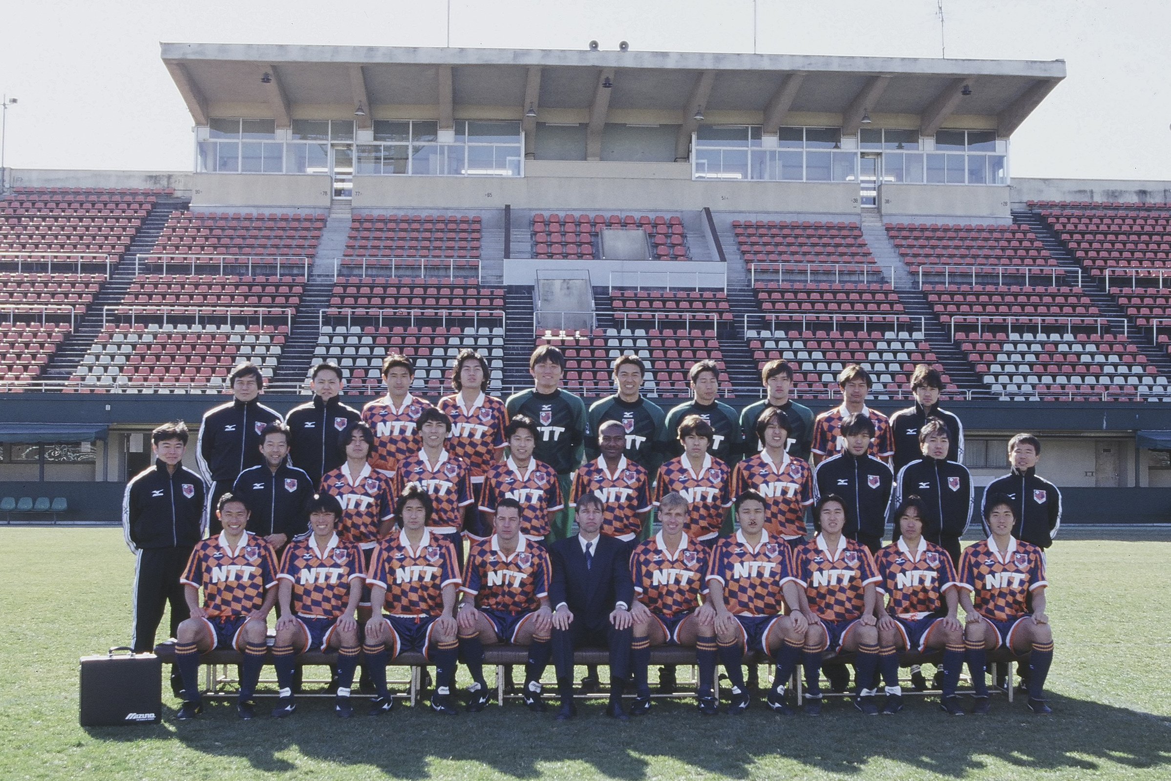 大宮アルディージャ2009 J.LEAGUE DIVISION1 チーム写真 大宮アルディージャ2009 J.LEAGUE DIVISION1 チーム写真 - メルカリ