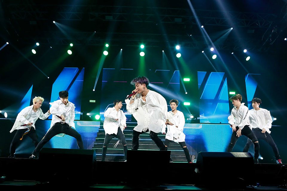 InterFM897's tweet photo. 【チケットプレゼント】世界を舞台に活躍する実力派ボーイズグループ #iKON のJAPAN TOUR！
ファイナルを飾る12/22(土)、23(日)の京セラドーム大阪公演チケット各日3組6名様をプレゼント！！フォロー＆RT、観覧希望日をリプライで応募完了🙌
締切は12/9(日)24時まで。
#iKONJAPANTOUR2018 #interfm897 https://t.co/P0T2EfdxQi