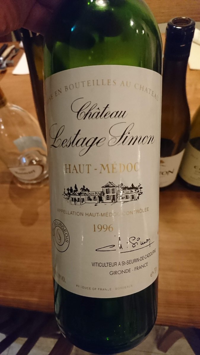 wine__salon's tweet photo. 次のペアリングは、バロティーヌ　エスプレッソとバルサミ��のソース と熟成メルロのコク
フォアグラムース　パンデピス　バニュルス風味のイチジク　貴腐ワインのジュレとゲべルツのスパイシーな甘み
文句なしのマリアージュ
#ワイン会  #フォアグラ #SERENDIPITY #ゲべルツトラミネール #TEPATOMOKA https://t.co/8SAVCFHLuJ