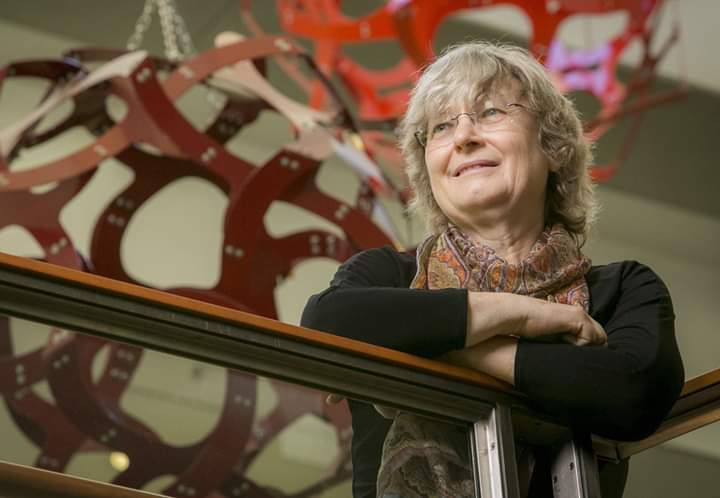totsmatinsmon's tweet photo. #FraseDelDia

"La música i la ciència tenen alguna cosa en comú: l'experiència de la bellesa." (Ingrid Daubechies, Física i matemàtica belga; Houthalen, 1954) https://t.co/YQiuDCknnl