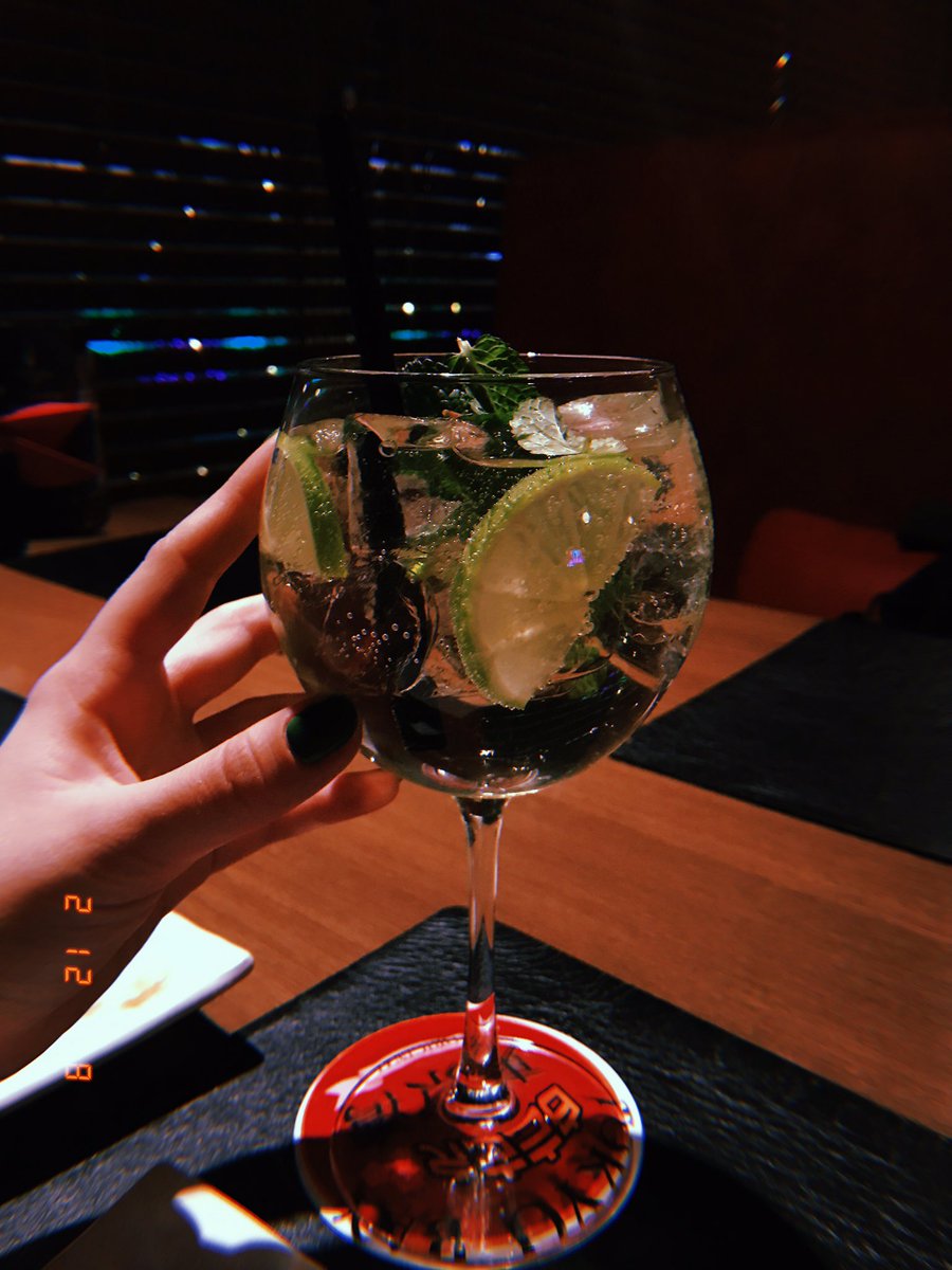 ivanovaaaaa__'s tweet photo. 🍹🌟 https://t.co/WlXYYo59ML