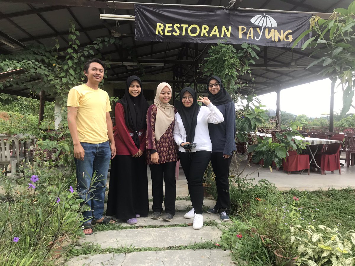 restoranpayung's tweet photo. 🌂
Alhamdulillah. Terima kasih geng sudi berkolaborasi bersama Restoran Payung. Terima kasih kerana banyak membantu, berkongsi ilmu dan menyumbangkan idea. Kurang lebih mintak halal ye dalam tempoh sebulan lebih kita bekerjasama ni. Kita berjaya sama-sama okay☺️ https://t.co/vRnkVnbGGB