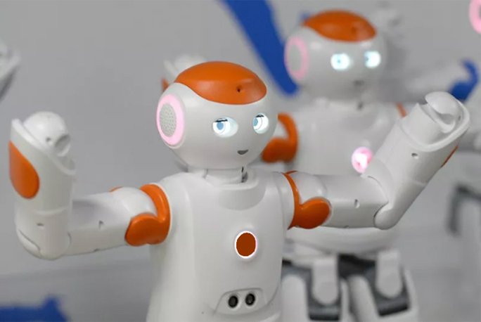 Fridazhu1's tweet image. The #Huahui FR01 is their state-of-the-art Service Robot developed for the front-desk in hotel. It is capable of singing and dancing, talking with guests intelligently. 
See product here: huahuico.com/front-desk-ser… 
#hotelrobot #hotelsolution #smartrobot #huahui #smarthotel