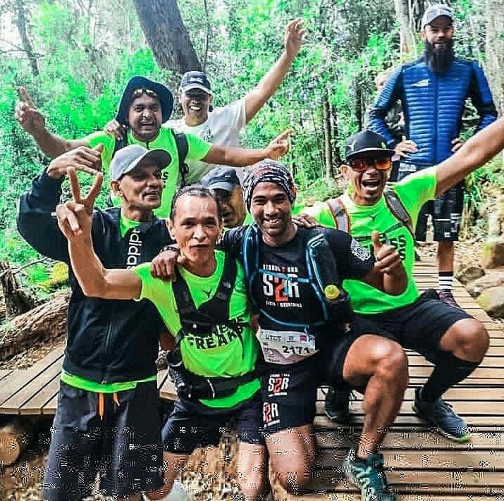 TRAILza's tweet photo. It's #TrailTrophy time! Show us YOUR weekend of #trailrunning on our Facebook page. #HappyTrails!
👉 https://t.co/xFxqEG0gGt
#TRAILmag #TRAILmagazine #TRAILmagpix https://t.co/kJbyR3VQak