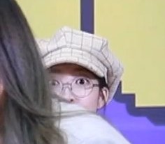 projectexid's tweet photo. #ProjectEXID
#EXID on Idol Radio behind the scene was just uploaded on vlive.

And here we see #Hyelin being Hyelin as usual 🤣 https://t.co/wNv79MI7XY