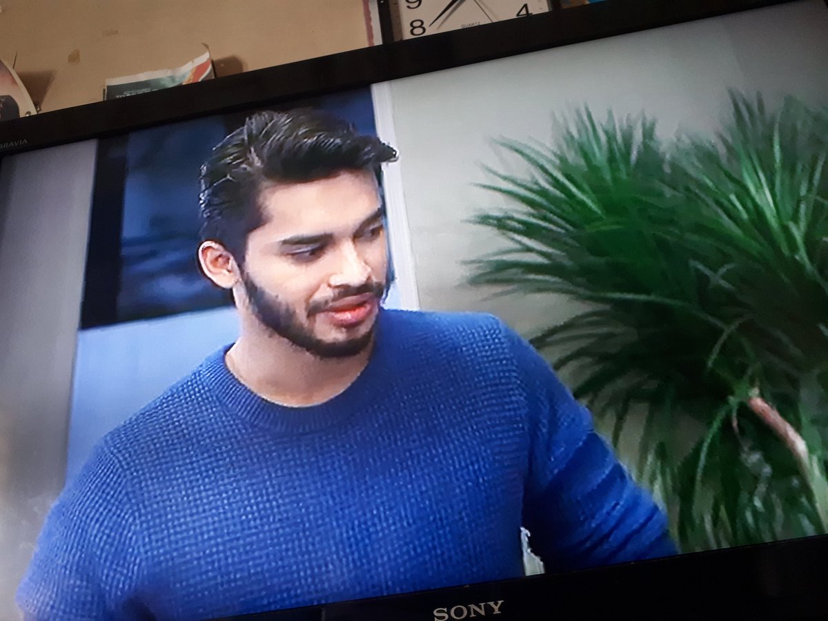 themateenhansel's tweet photo. now #genesis @aerilzafrel @MieraLeyana https://t.co/6jw3JaoNdu