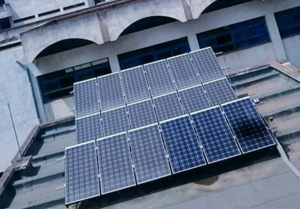 DroneBelow's tweet image. Using Drones to Inspect Solar Panels #AutomaticDetection #Defects #PhotovoltaicInstallation #Photovoltaics #SolarPanelInspection #ThermalInfraredInspection #UAV #Vvisualisspection #Drones #UAV dronebelow.com/2018/12/03/usi…