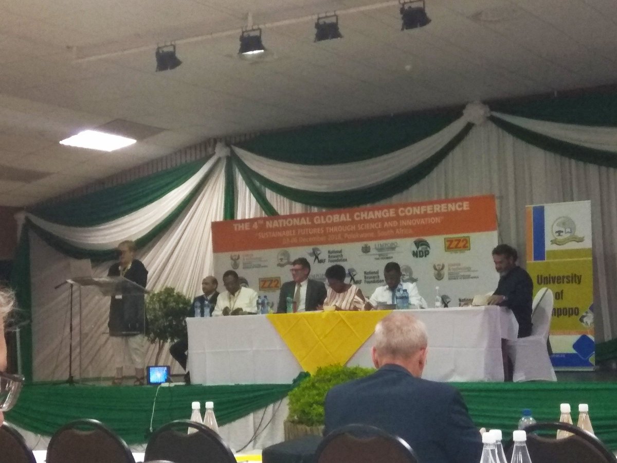 RuwaMatsika's tweet photo. @WitsGCI well represented at the #GlobalChangeConference2018 Prof Coleen Vogel, Prof @BarendErasmus7, Prof @ScholesBob and yours truly in attendance- "Sustainable futures through science and innovation" - let's go! https://t.co/2s6kVXcTUL