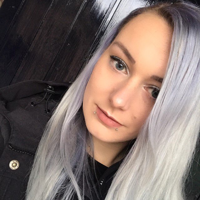 milouluci's tweet photo. Morning all! New week, new adventures! I decided to continue my search for the perfect pastel hairdye and this colour comes hella close 😍 Will tell you all about it in the next blogpost. Happy monday 💙💜 https://t.co/M5QGUqTD4G