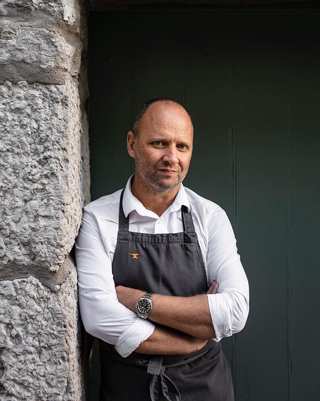 simon_rogan's tweet image. I am thrilled to announce that in 2019 we will be bringing Roganic and Aulis to Hong Kong. .
As my first overseas restaurants, Aulis and Roganic Hong Kong will both reflect the UK concepts yet embrace their local surroundings.
.
Read more via the link in… ift.tt/2AJXzdo