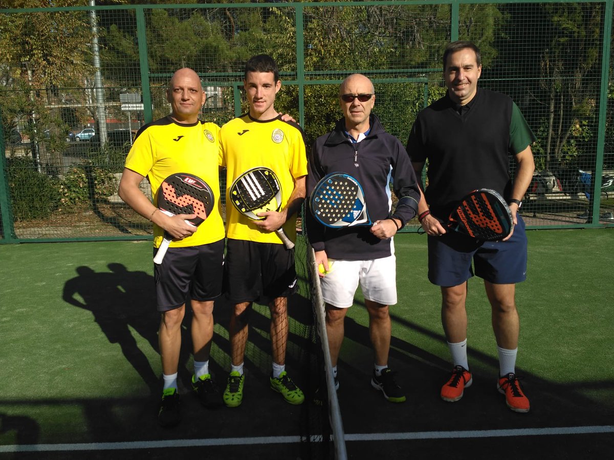 ParquePadel's tweet image. El Equipo "A" consiguió el ascenso a la División 1 de su zona al imponerse el pasado sábado en nuestro @CDPC77 al @tenislamoraleja. 

Como premio añadido, nuestros chicos y chicas disputarán la Fase Final de la @masterpadelliga el próximo 12 de enero. 

Enhorabuena!!!