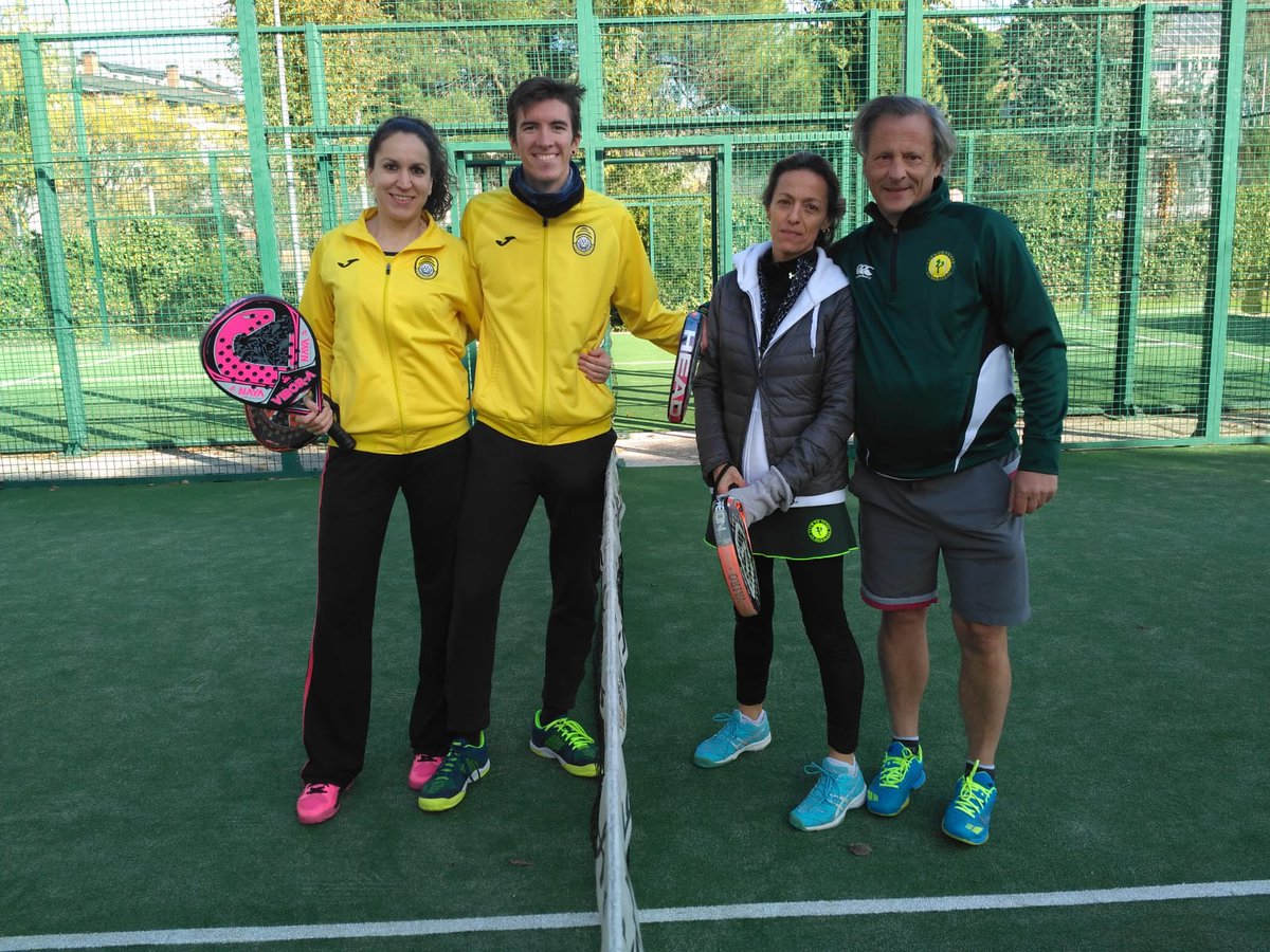 ParquePadel's tweet image. El Equipo "A" consiguió el ascenso a la División 1 de su zona al imponerse el pasado sábado en nuestro @CDPC77 al @tenislamoraleja. 

Como premio añadido, nuestros chicos y chicas disputarán la Fase Final de la @masterpadelliga el próximo 12 de enero. 

Enhorabuena!!!