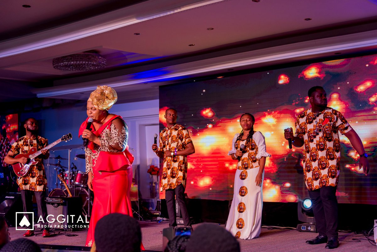 iseoluwaabidemi's tweet photo. Thank you for coming ma! ππ@officialchiomajesus
_
Moments from the Unbreakable concert!!
_
Stay tuned for more pictures.π
#UNBREAKABLECONCERT #moments
#iseoluwa #TEEGEEEntertainment #iseoluwaabidemi #music #lagos #gospelmusic #gospelartiste #gosple #rccg #rccgje #aggital https://t.co/5cIkAdqfM5