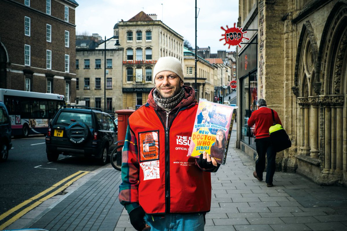 WhatsOnBrum's tweet photo. Sellers of @BigIssue in Birmingham will be accepting contactless payments from today as fewer people carry cash. https://t.co/mZJuwDIIQ1