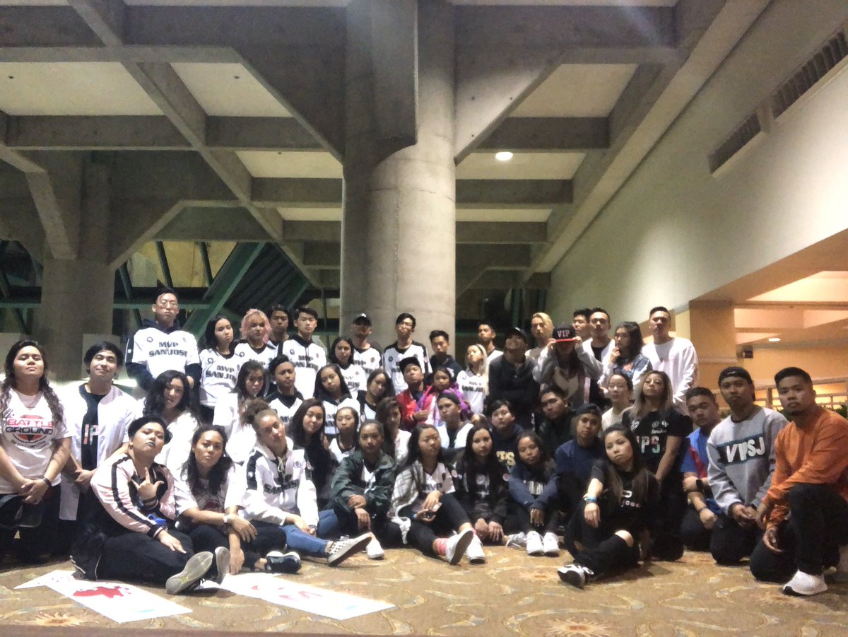 MoniiCakez's tweet photo. My heart is so full. 

I could never ask for a better family for the past 10 years. 

Thank you all for everything 💕

@VIPSJ @MVPSanJose #publicfigures https://t.co/be61zzgT50