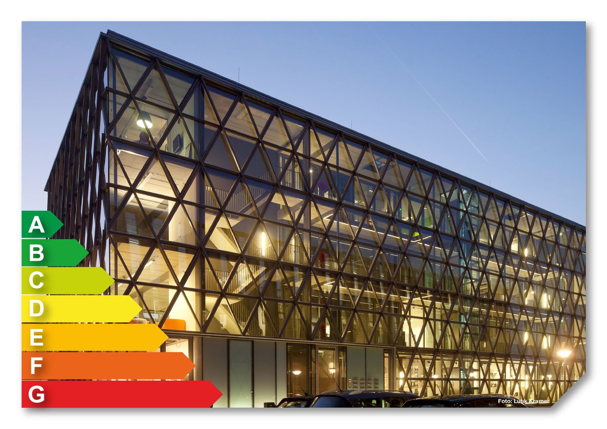 Port of BUSINESS tweet media