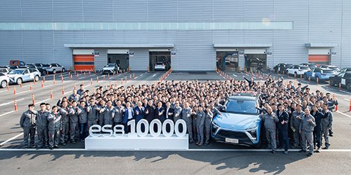 NIOGlobal's tweet photo. NIO delivered 3,089 ES8 vehicles in the month of November. NIO has cumulatively produced over 10,000 ES8 vehicles through the end of the month. https://t.co/RQOandKMc3 #BlueSkyComing https://t.co/pYYTLHYfPn