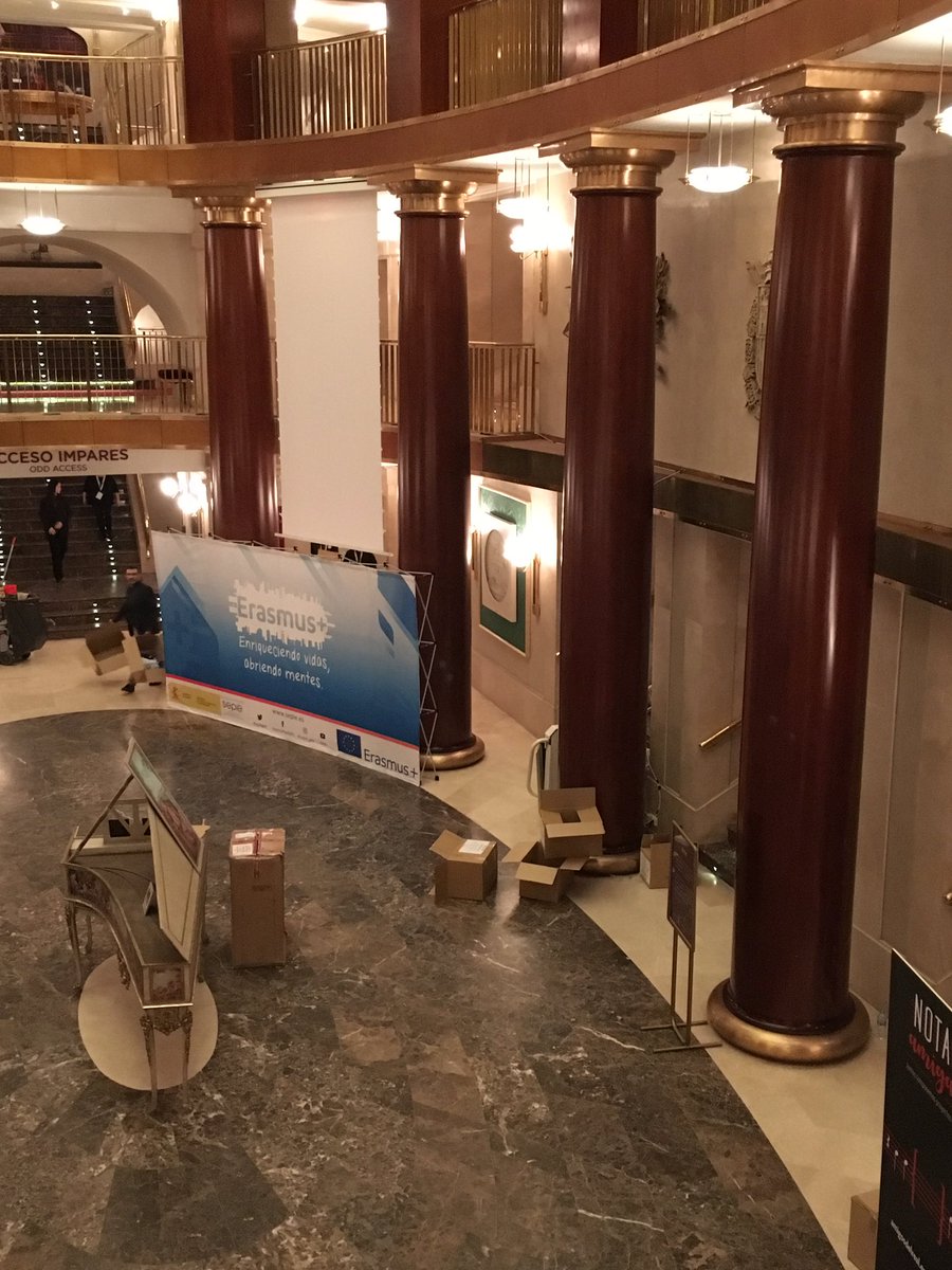 sepiegob's tweet photo. En menos de 2 horas dará comienzo la Jornada Anual de Difusión #ErasmusPlus 2018 que @sepiegob ha organizado en @Teatro_Real y que será conducido por @AntolinRomero. ¡Ya os estamos esperando a todos en este un lugar emblemático! #EuropeForCulture https://t.co/TxpQPXJTBZ