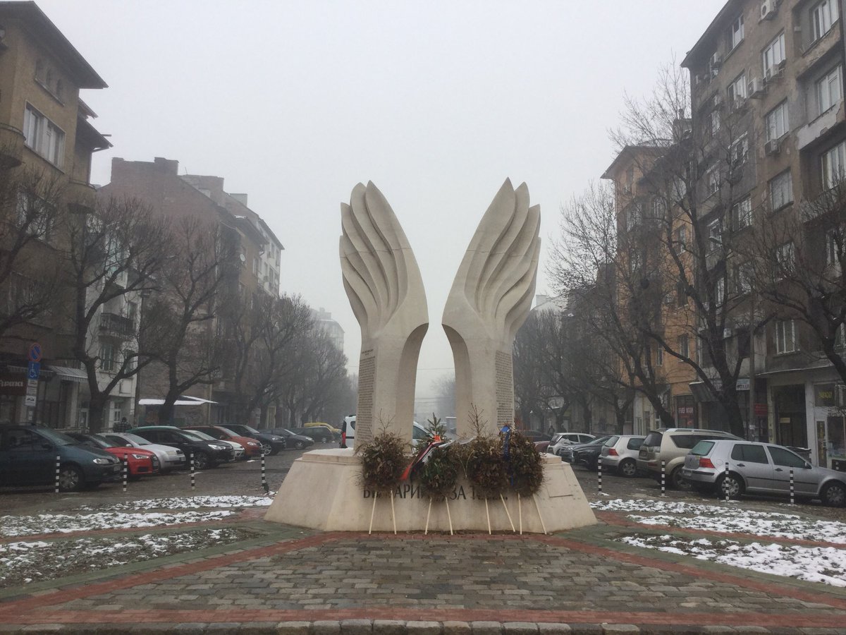 ChrisContarino's tweet photo. #Mistery of #Sofia. Finally doing 1 week vacation after @sbcHealth at #berlin ;-)! #picture mode #on! https://t.co/bRb04IOQId