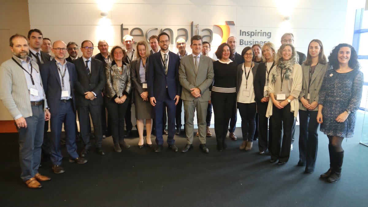 tecnalia's tweet image. ☑Trabajamos con 14 empresas y #CentrosTecnológicos británicos para identificar NUEVAS OPORTUNIDADES de #ColaboraciónTecnológica . 
👉#MaterialesAvanzados , pieza angular de la estrategia industrial de #ReinoUnido .
#FelizLunes 😉
goo.gl/hktV5B