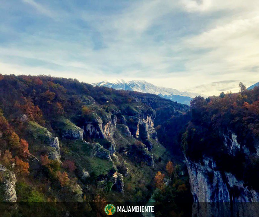 Majambiente's tweet image. #DiUnaCosa non ci stanchiamo mai: ammirare la #GrandeBellezza dei paesaggi d'#Abruzzo. Ecco la Valle dell'Orta nel #ParcoMajella.