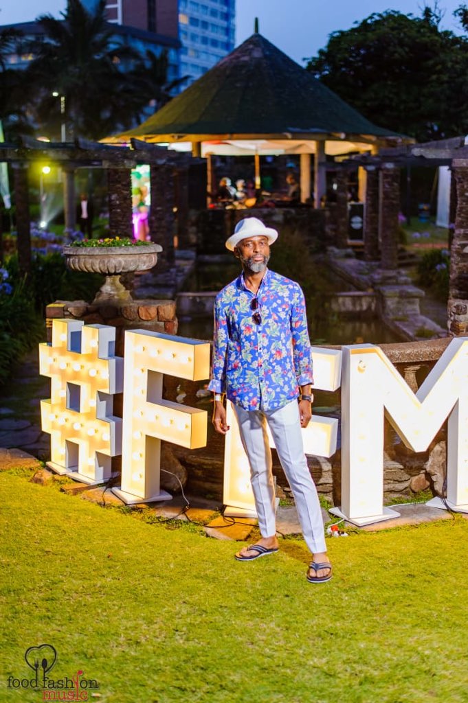 sainty_baby's tweet photo. #FFM18 😭💕
📸: @_anteye https://t.co/7rI0UpNfar