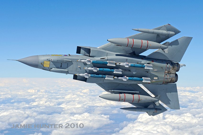 DteshuwWoAELbb3.jpg:large