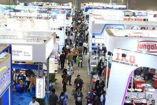 jakpost's tweet photo. 2 days to #manufacturingID β Check out technologies on Industry 4.0 showcase at Manufacturing Indonesia 2018, the biggest industrial solutions event https://t.co/QpDM5rNw8M https://t.co/955SCI4kUS