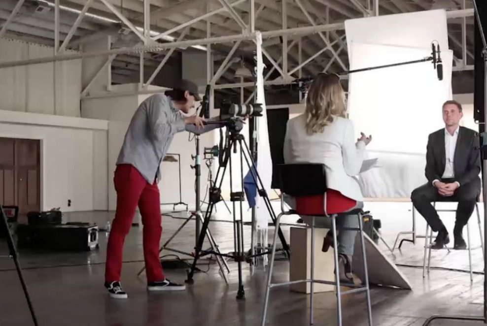Vouch4MeVideo's tweet photo. There are customer testimonials, and then there are customer testimonial videos. Here's how to give your leads a powerful Customer Testimonials, that's sure to convert @ https://t.co/wmpNviPhGz. Contact us for #TestimonialVideos #VideosYouCanTrust https://t.co/IHwaTLApkZ