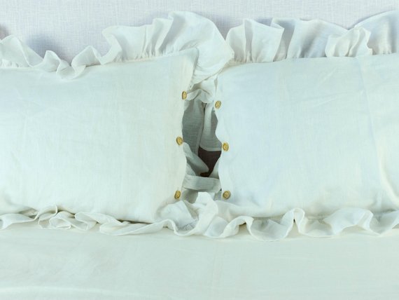 PlanetLinenRu's tweet photo. Linen Pillowcases with Ruffle Bedding Rustic Pillow Case Pillow Shams Rustic Decor Wooden Buttons Pillow Cover Bed Pillows #pillowcase #LinenPillowCase 
$30.50
➤ https://t.co/c7ub2qGXbl https://t.co/kqDrPMju52