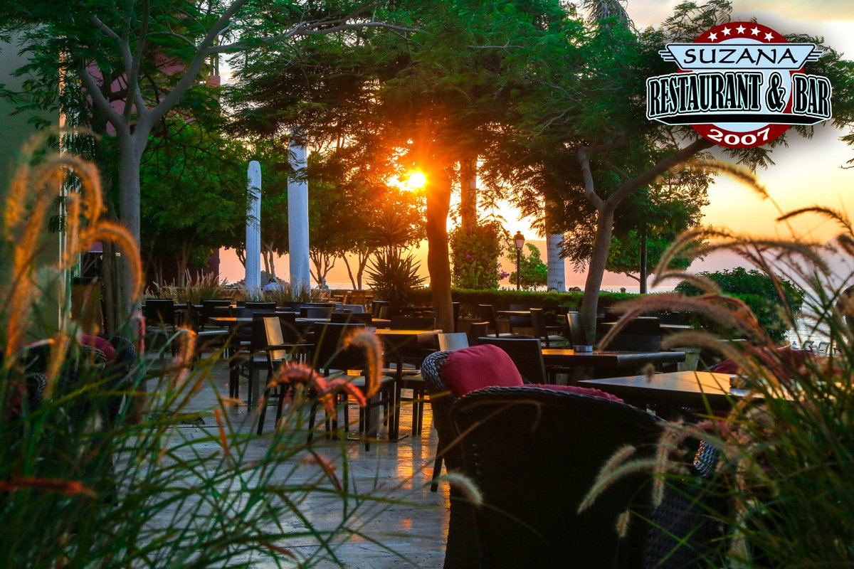 bar_suzana's tweet photo. A comfort place for the whole family and friends.

#relaxtime #deliciousfood #freashsalad #relaxingday #enjoyyourtime #timetorelax #friendsandfamily #healthy #healthysalad #relaxwithfriends #timetobehappy #familytime #friendships #chickensalad #bestfriends #greatmemories https://t.co/B3bAminEld