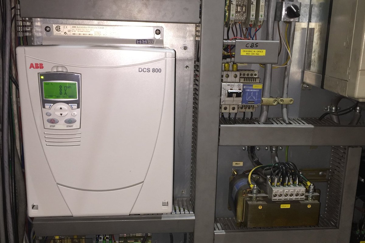 OracleDriveSys's tweet image. A retro fit of an ABB DCS800 on a web handling machine, this was fitted to replace an old analogue drive which was starting to become unreliable and no longer cost effective for the production line.