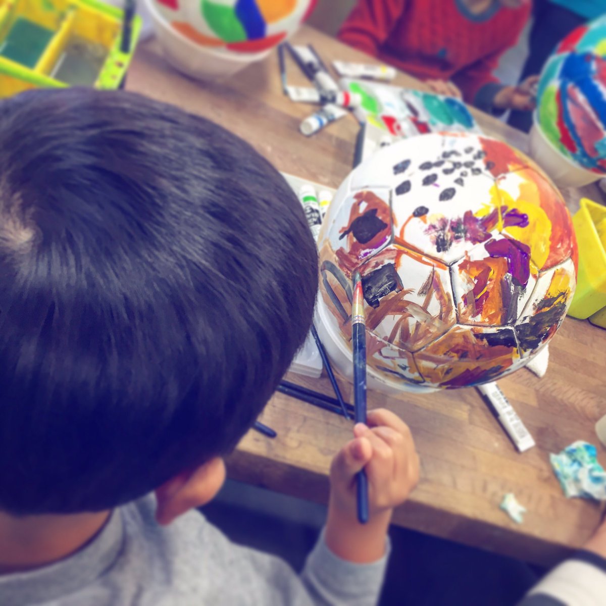 rab_2020's tweet photo. ibp2020平成30年度茨城県文化プログラム事業
【リボーン・アートボール】ワークショップ in 牛久生涯学習センター
展示は１２月２日をもって終了しました！
見てくださった方々ありがとうございました😊
#文化プログラム　#rab2020 #いばらき文化 #リボーン・アートボール #東京２０２０ #文プロ https://t.co/jkUvN1atJP