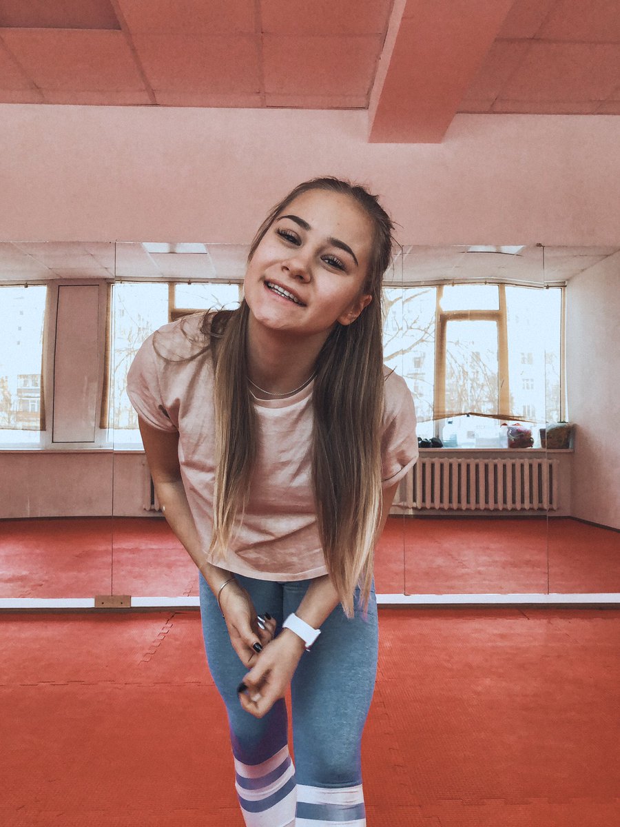 exxdamm1's tweet photo. Любить себя никто не запретит 
Я люблю себя и себя любит меня https://t.co/IbJI8Lh4Y7