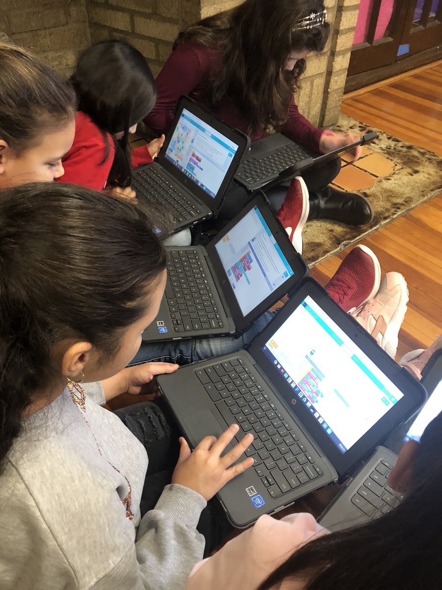 allisyn_yanuzzi's tweet image. Third graders are loving Coding for Hour of Code! #WeeCode #FutureReadyNJ #CSforAll @WeehawkenTSD @SuzanneMera