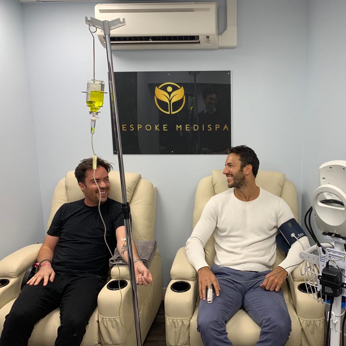 BespokeMedispa's tweet photo. Are you feeling run down, jet lagged, recovering from exercise, illness or a big night out? Our bespoke IV Vitamin Drips can help you get back on your feet by restoring your body’s natural balance #ivvitamin #bespokemedispa https://t.co/we8bTtoeby
