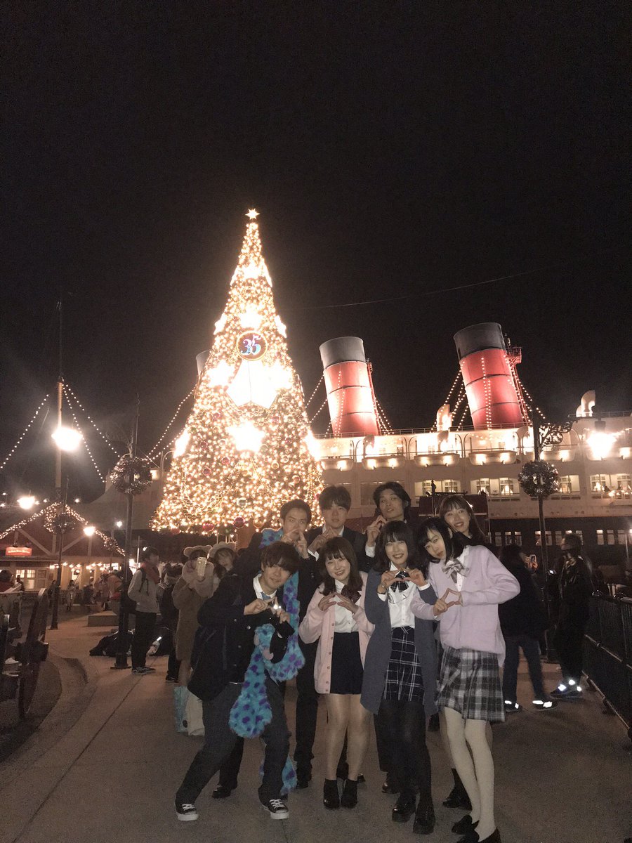東アジア学生交流団体asianships Ar Twitter この前制服ディズニーをしました クリスマスシーズンのディズニーシーはイルミネーションも綺麗で高校生に戻った気分で楽しめましたね