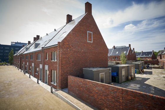 MT @BAMWonen 25 jaar geleden startte BAM Wonen Nieuwbouw Concepten een bouw- en ontwikkelingsproces waarmee we binnen 90 dagen een kwalitatief goede referentiewoning bouwen. Met <a href="/BUVAinfo/">BUVA</a> vanaf begin als co-maker betrokken delen we ervaringen <a href="/CobouwNL/">Cobouw</a> cobouw.nl/woningbouw/par… …