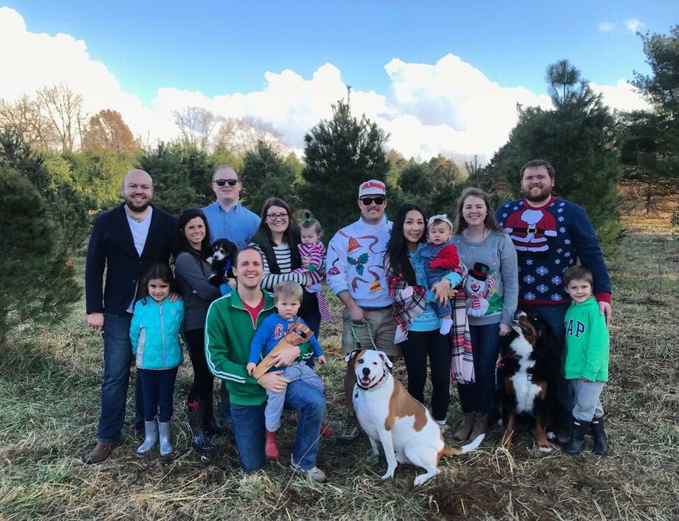 SIU_URO_RES's tweet photo. The #UrologyFamily was out in force for #ChristmasTree shopping at beautiful #HubbellsGrove in #Rochester. It’s #UglyChristmasSweater Season! #HappyHolidays to all. #urology #family #PhotogenicDogs https://t.co/is0MldhWjY