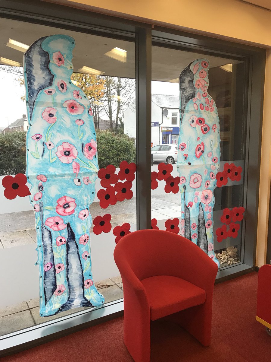 MandiB_'s tweet photo. Big #thankyou to students @HaydockHigh for the wonderful WW1 artwork that has been on display @STHLibraries #HaydockLibrary in November #LestWeForget #rememberanceday2018 https://t.co/ox7tZIPNFv