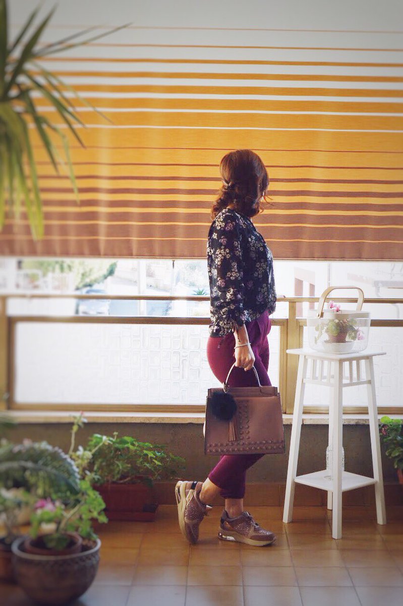 DesiresInStyle's tweet photo. •romantic mood• 
#look #outfit #desiresinstyle https://t.co/lwLUyEnANt