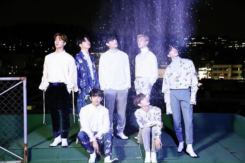 KimVy1995's tweet photo. Tình_yêu_giữa_fan_và_idol_nó_rất_sâu_sắc_không_ai_ngăn_cản_nó_được 
#GOT7_PresentYOUandME
#GOT7_Miracle
#GOT7_미라클_내일6시
#갓세븐_MiRACLE_6시공개
#GOT7 #갓세븐 #MAMAVOTE @GOT7Official https://t.co/WnE1PImVxD