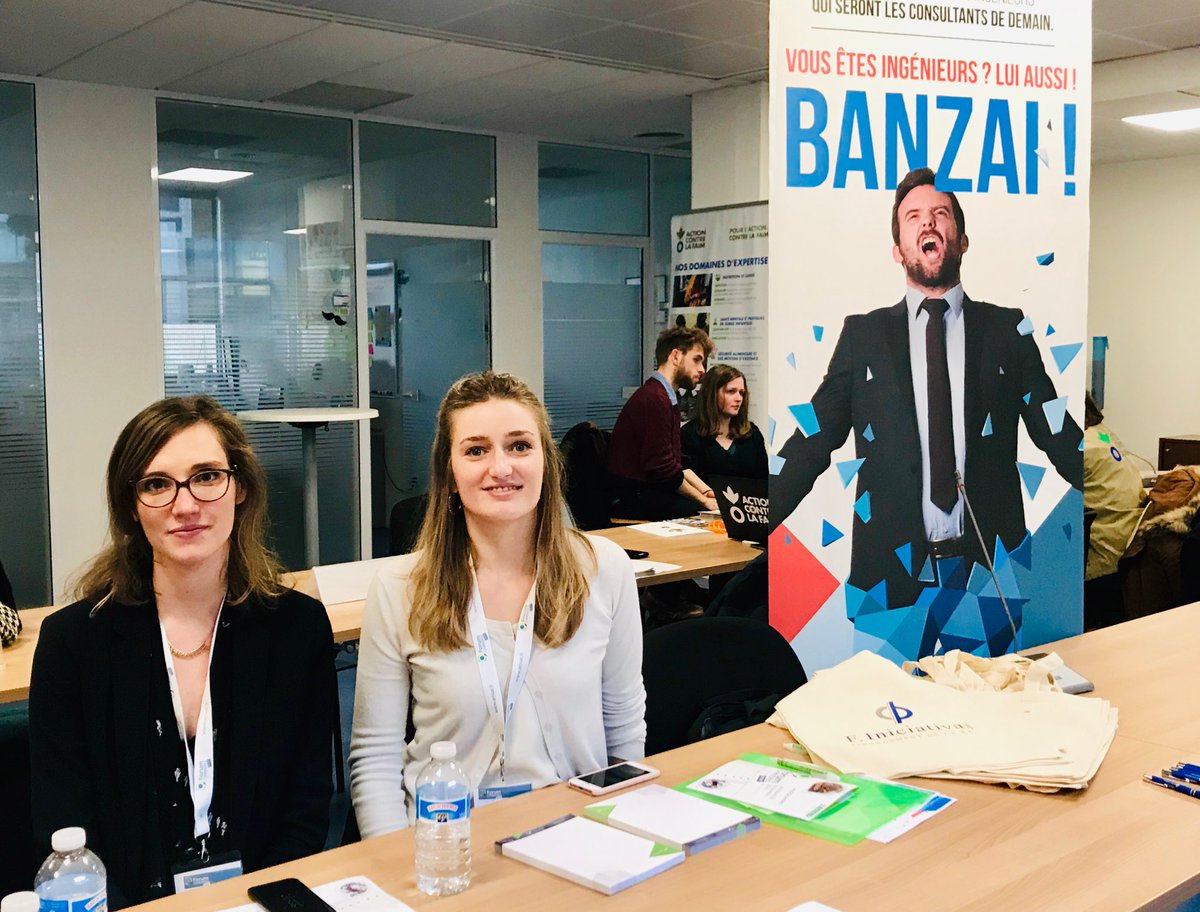 F_initiativesFR's tweet photo. #RelationEcole 👥Vendredi dernier, nos collaborateurs se sont rendus au #Forumcarrières de l'@ENSAT_INP ! Cela a permis de proposer aux étudiants des offres de #stages/#emplois dans le domaine de l'Agro. Une bonne façon d’interagir entre anciens et nouveaux élèves ! #recrutement https://t.co/CM04dFW7YD