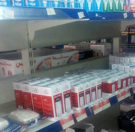 GSRLightings's tweet photo. Have you used GSR bulbs before? The experience is better 'experienced'! Did you know they are available at #GravitasSupermarket over in Lekki Phase1? Well, now you do. Get some and share your experience with us 👌

Email us at info@gsrlightings.com.ng 

#ledlightsinLagos #cflbulb https://t.co/YqkofJbOdX