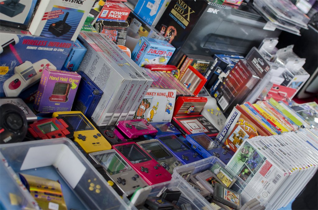 RegionPS's tweet photo. La primera consola de la historia y otras joyas con solera, en el área RETROWORLD (LITE) de Fun & Serious Bilbao - https://t.co/ejMUp4JWkY - #FunSerious https://t.co/X6s2Yk7kZ4