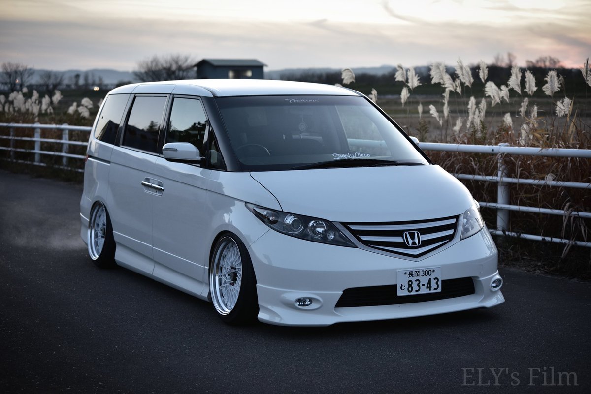 SSR_Tdemand's tweet photo. #エリシオン
#tdemand
#HALASHI
#AIRDRIVE
二年間ノートラブルでエリ氏お疲れ様でした。
T-demandの脚とHAL-ASHIアームの最高の乗り心地を体感でき、家族で楽しい移動が出来たことに感謝です☺
来春からしばらくドノーマルに戻しますが、また必ず戻ってきますので😌 https://t.co/1lvCut9jyU