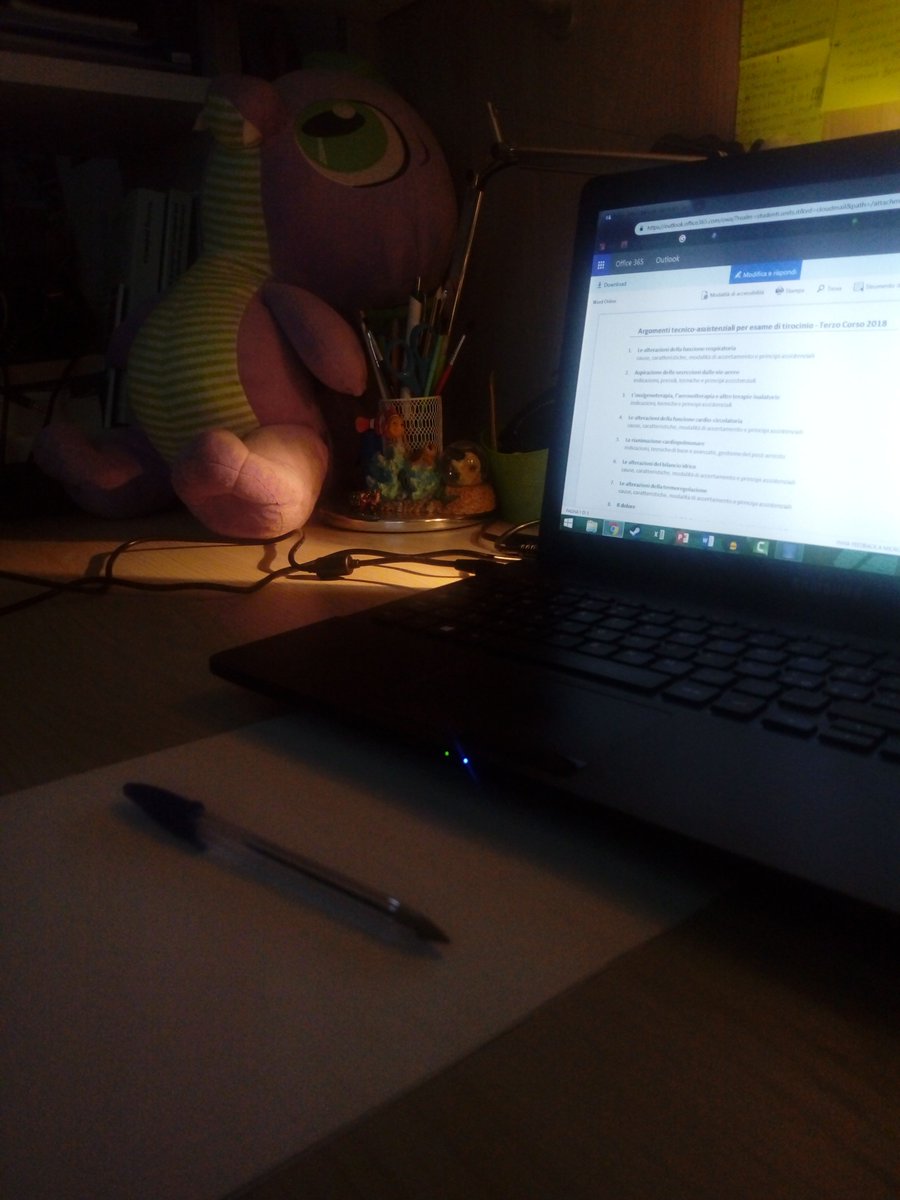 Slycus2's tweet image. Preparing an university's exam with Spike #brony #MLP #Spike #companyforboring